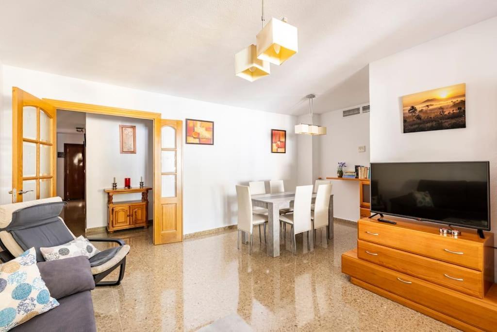 Amplio Piso Disfrutar Del Centro De Con Parking Gratuito * Malaga